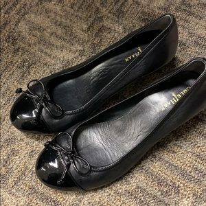 Designer for $40!!! Comfy and stylish work shoes!
